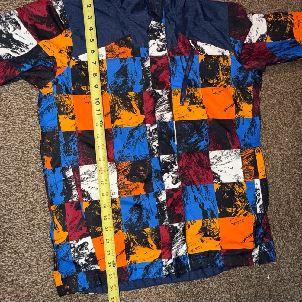 Columbia Omni-Heat Reversible
Jacket for Kids, Size L - Picture 5 of 14